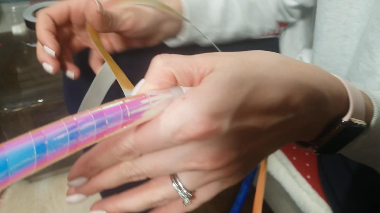How to Tape a Hula Hoop Jenerg