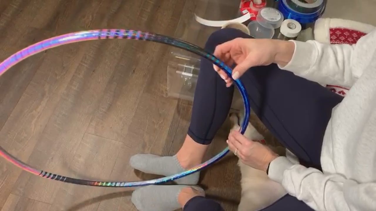 How to Tape a Hula Hoop Jenerg