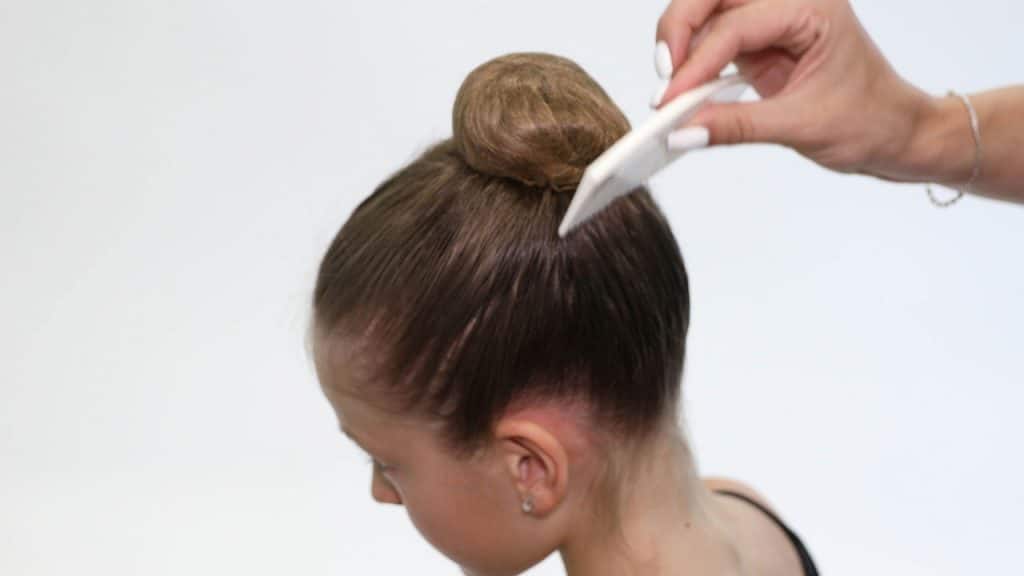 Gymnastics Hair Bun Guide (Step by Step) Jenerg