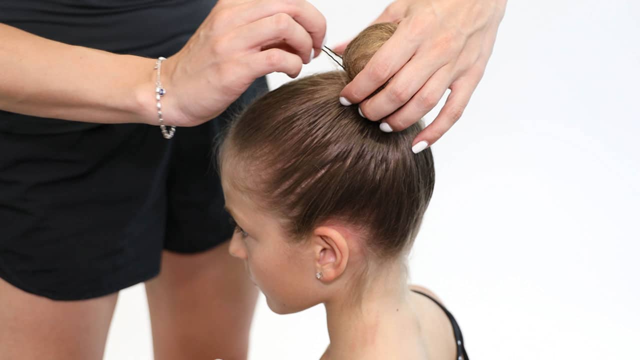 Gymnastics Hair Bun Guide (Step by Step) Jenerg