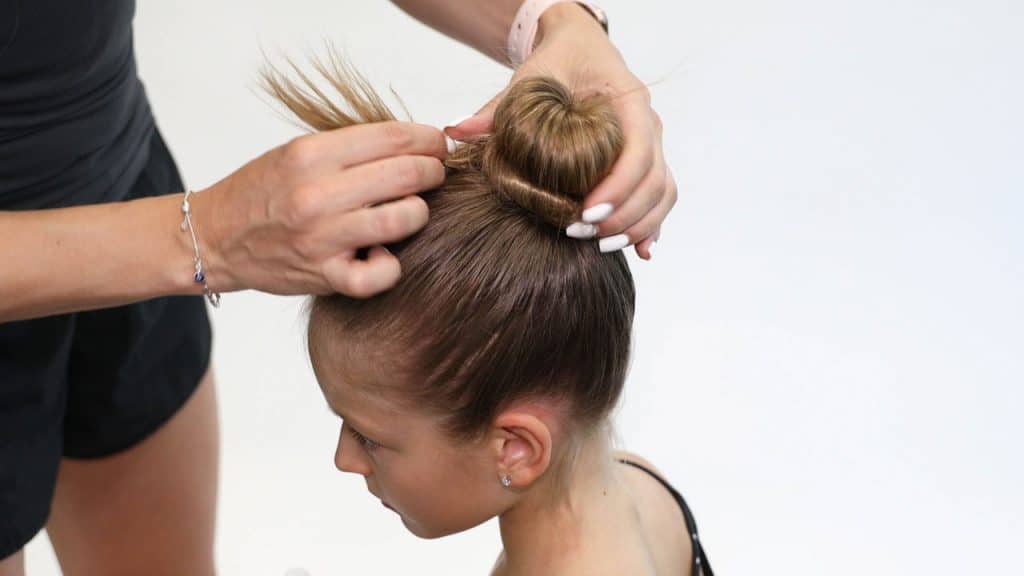 Gymnastics Hair Bun Guide (Step by Step) Jenerg